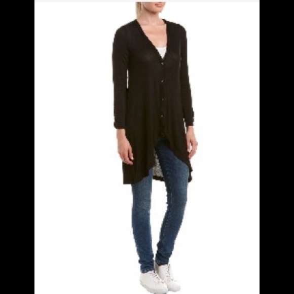 Three Dots Tops - NWT THREE DOTS BLACK Button down soft hi-low top. Three Dots Tops - NWT THREE DOTS BLACK Button down soft hi-low top.
